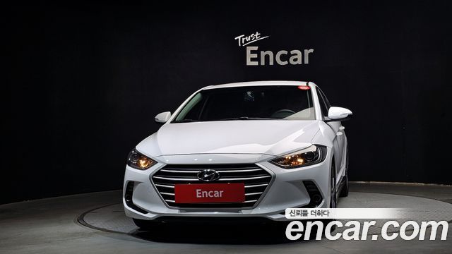 Hyundai AVANTE 2017 — photo 3