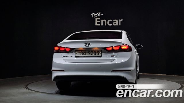 Hyundai AVANTE 2017 — photo 4