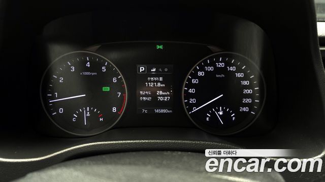 Hyundai AVANTE 2017 — photo 8