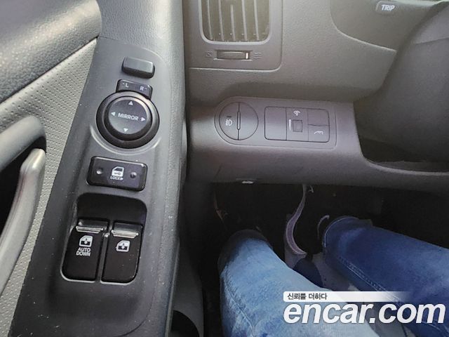 Hyundai Starex 2015 — photo 11