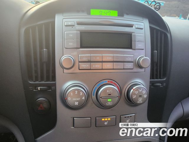 Hyundai Starex 2015 — photo 14