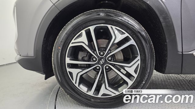 Hyundai Santafe 2019 — photo 5