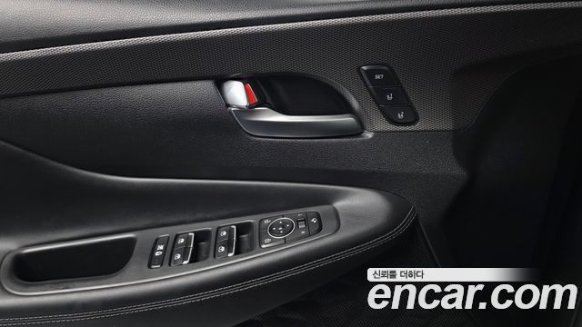 Hyundai Santafe 2019 — photo 12