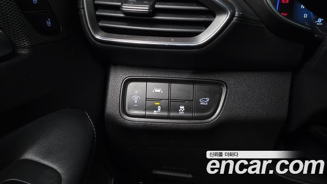 Hyundai Santafe 2019 — photo 13