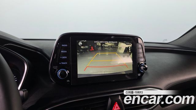 Hyundai Santafe 2019 — photo 17