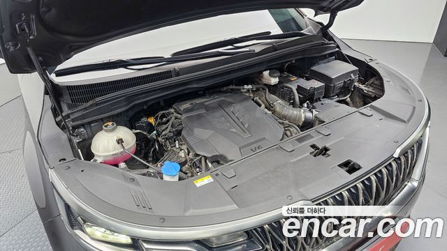 Kia Canival 2023 — photo 6