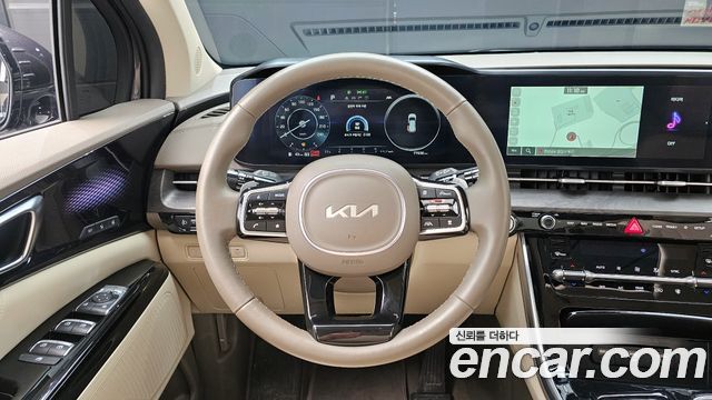 Kia Canival 2023 — photo 15