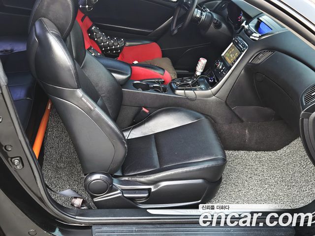 Hyundai Genesis 2011 — photo 7