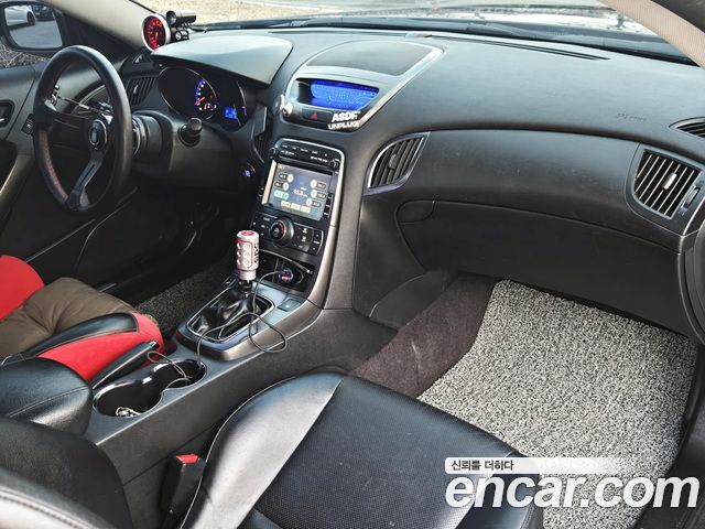 Hyundai Genesis 2011 — photo 10