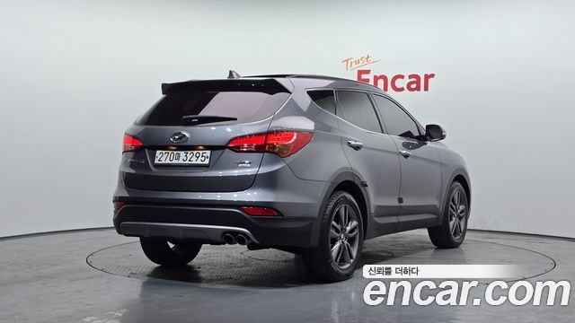 Hyundai Santafe 2015 — photo 2