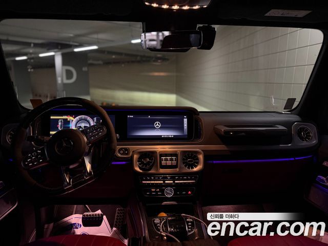 Mercedes-Benz G-Class 2021 — photo 9