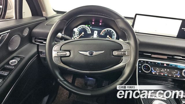 Genesis GV80 2020 — photo 13