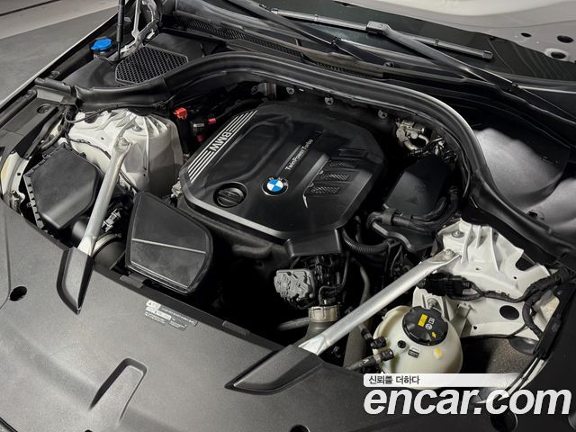 BMW Gran Turismo 2019 — photo 6