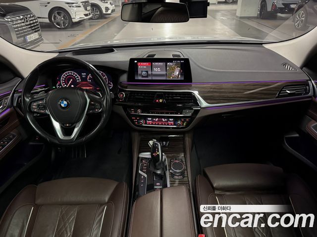 BMW Gran Turismo 2019 — photo 7