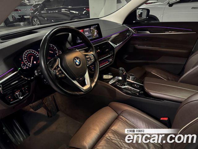 BMW Gran Turismo 2019 — photo 10
