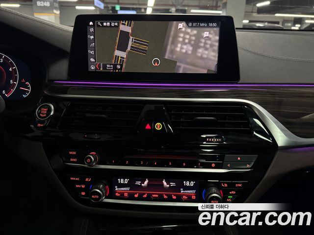 BMW Gran Turismo 2019 — photo 12