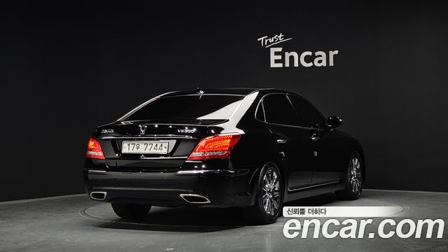 Hyundai Equus 2010 — photo 2