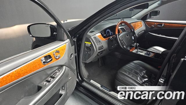 Hyundai Equus 2010 — photo 11