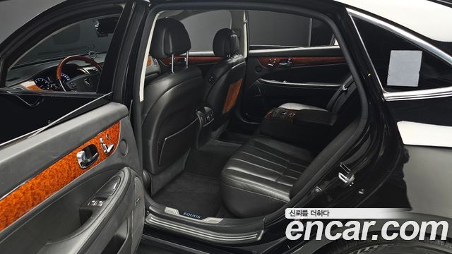 Hyundai Equus 2010 — photo 12