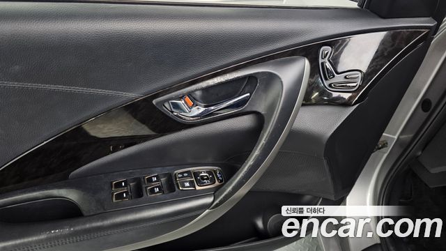 Hyundai Grandeur 2011 — photo 17