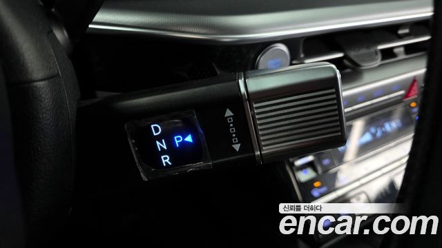 Hyundai Grandeur 2023 — photo 9