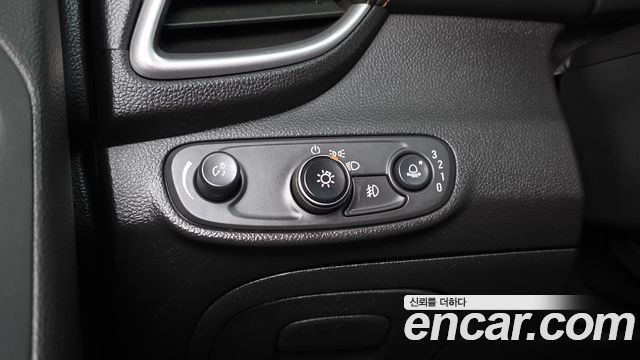 Chevrolet Korea Trax 2018 — photo 19