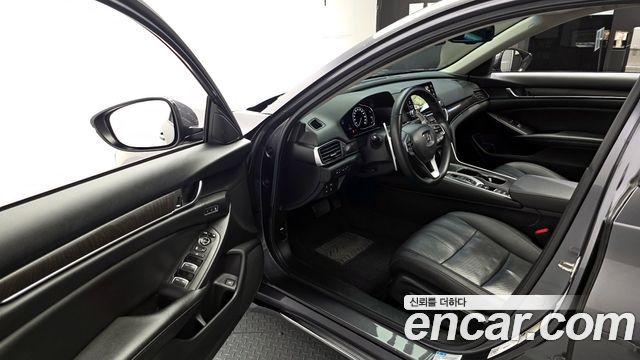 Honda Accord 2019 — photo 10