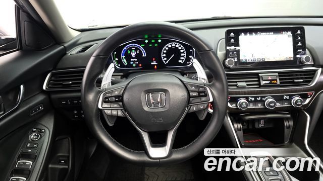 Honda Accord 2019 — photo 13