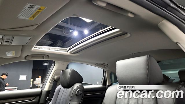 Honda Accord 2019 — photo 16