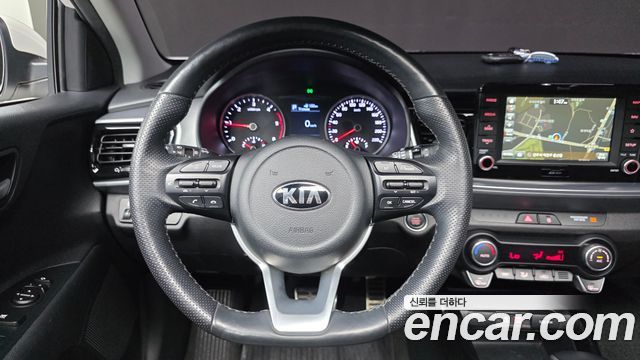 Kia Stonic 2018 — photo 15