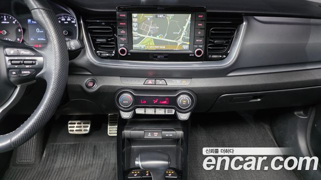 Kia Stonic 2018 — photo 16