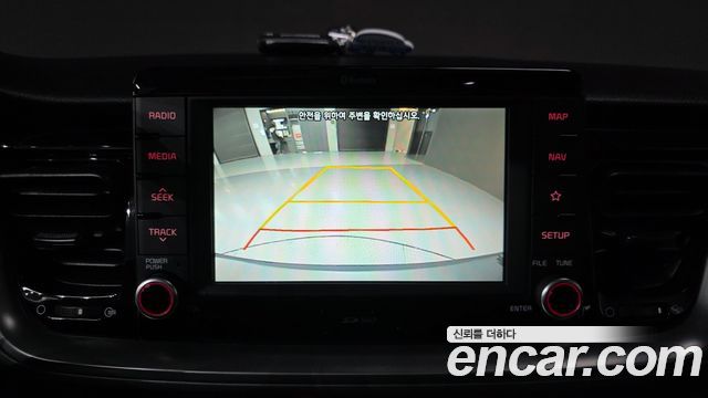 Kia Stonic 2018 — photo 17