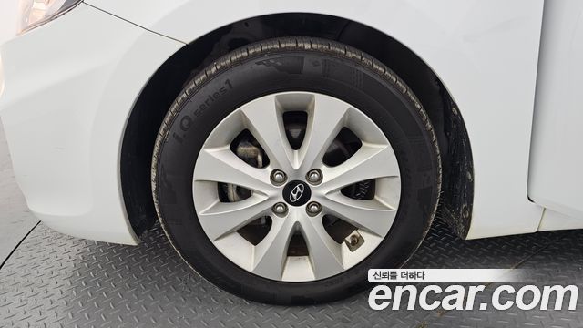 Hyundai Accent 2016 — photo 5