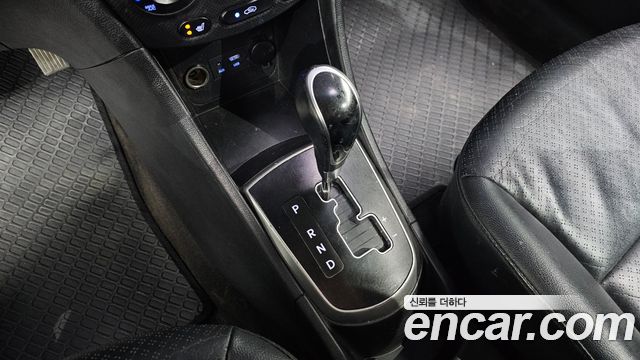 Hyundai Accent 2016 — photo 9