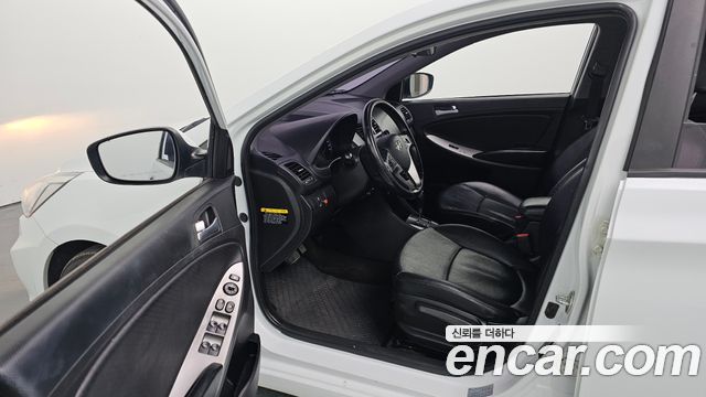 Hyundai Accent 2016 — photo 10