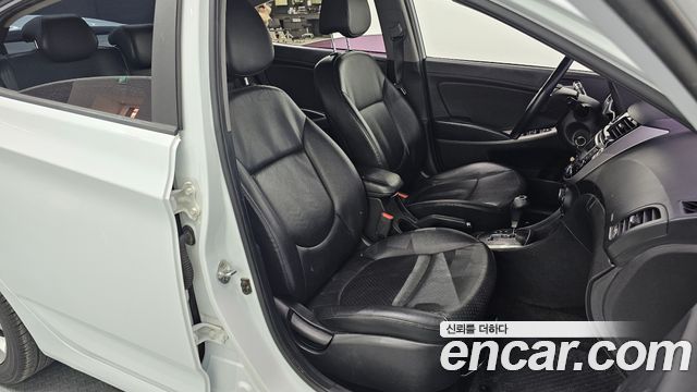 Hyundai Accent 2016 — photo 11