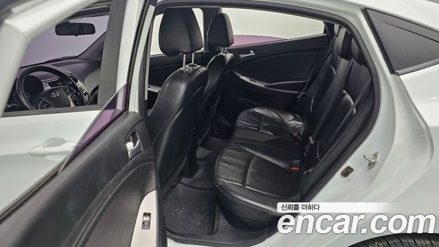 Hyundai Accent 2016 — photo 13