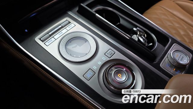 Genesis GV80 2020 — photo 9