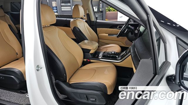 Kia Canival 2022 — photo 10