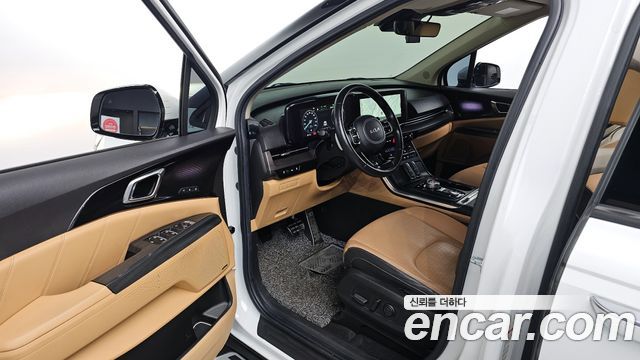 Kia Canival 2022 — photo 11