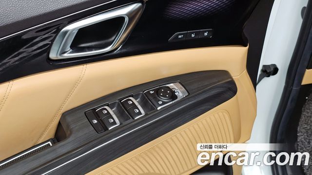 Kia Canival 2022 — photo 18