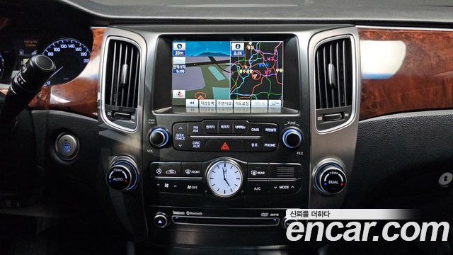 Hyundai Equus 2012 — photo 12