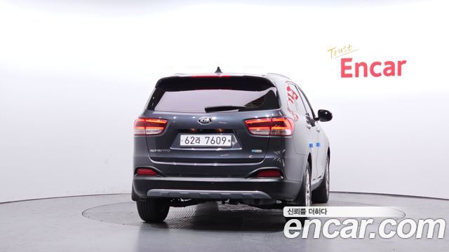 Kia Sorento 2015 — photo 4