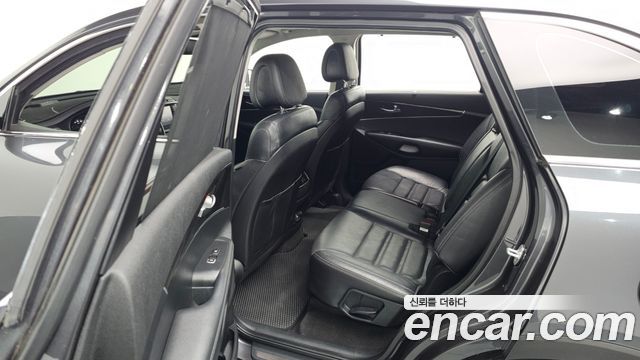 Kia Sorento 2015 — photo 13