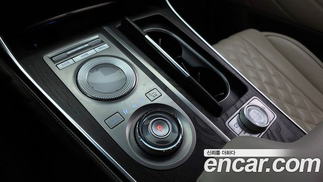 Genesis GV80 2021 — photo 9