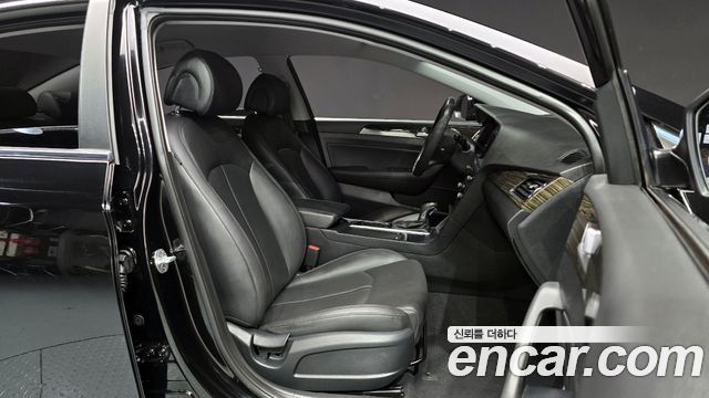 Hyundai Sonata 2016 — photo 10