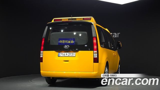 Hyundai Staria 2024 — photo 4