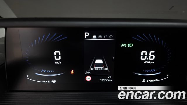 Hyundai Staria 2024 — photo 8