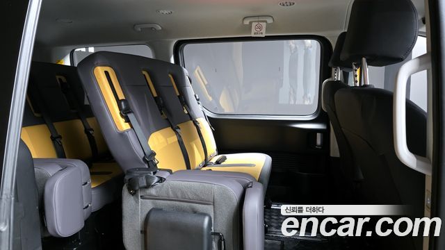 Hyundai Staria 2024 — photo 12