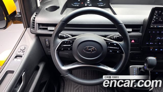 Hyundai Staria 2024 — photo 13